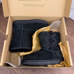 Koolaburra Black Victoria Short Boots